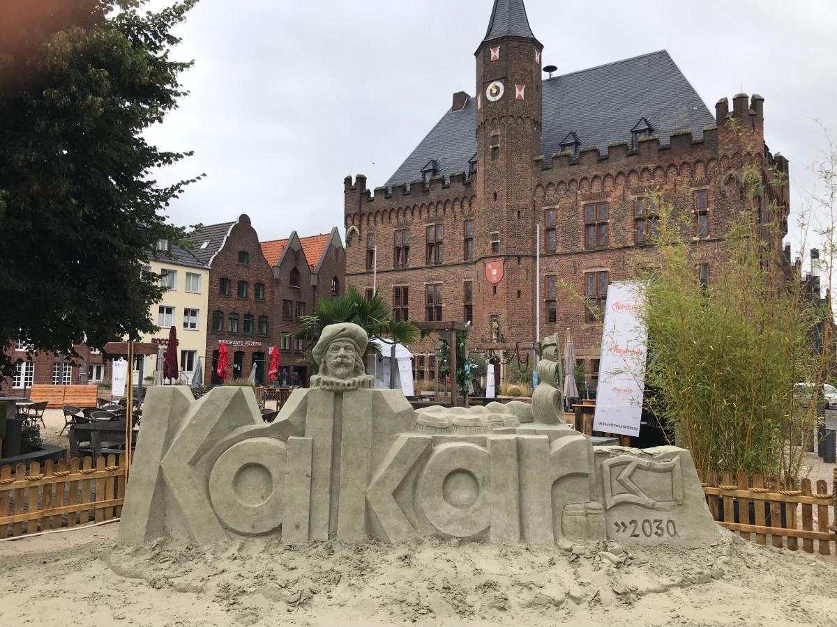Koenigsgut Emmericher Eyland Kalkar Buitenkant foto